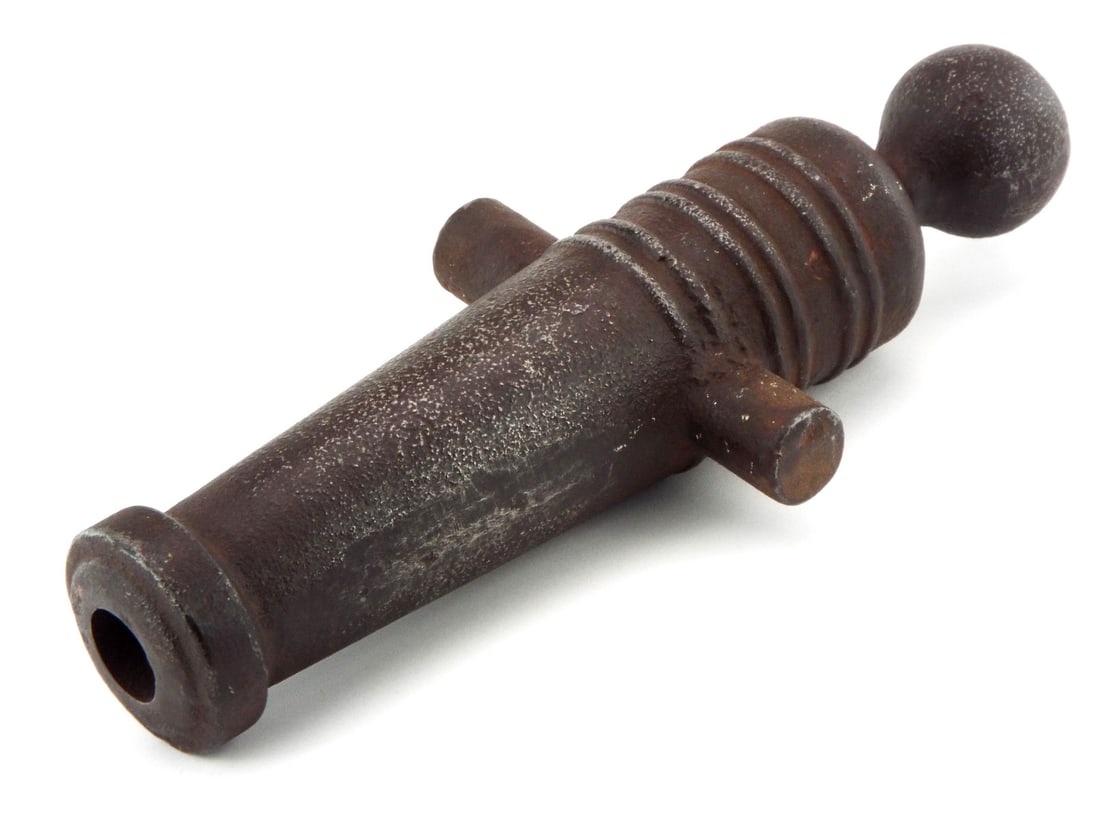 Antique British 18th Century Heavy Iron Marine Cannon (1 of 11)