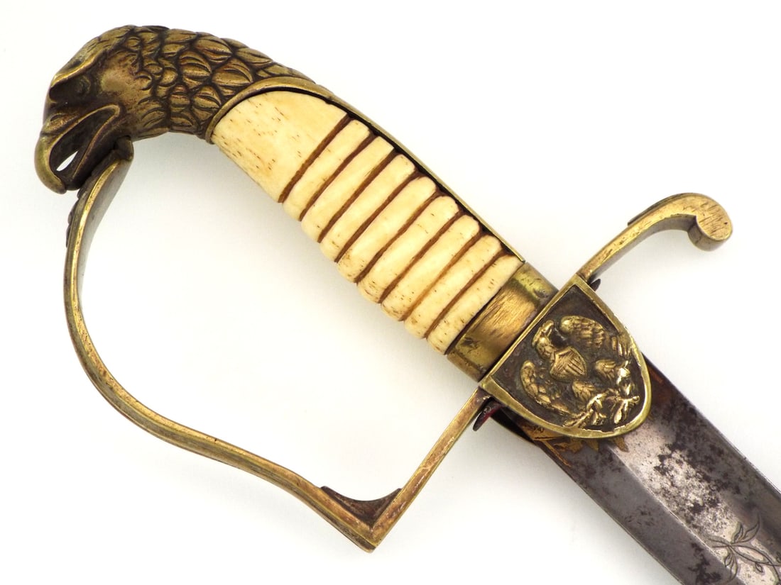 Fine Antique American War Of 1812 Officer's Eagle Head Sword (1 of 20)