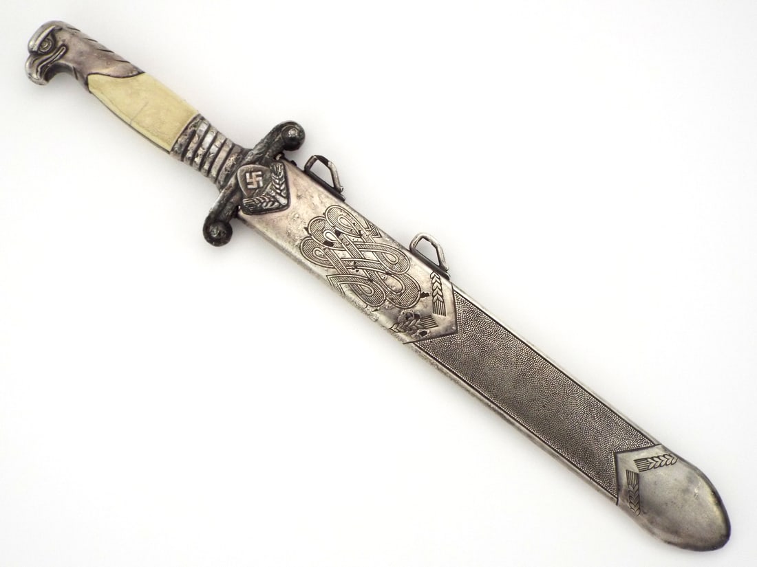 German WWII RAD Officers Dagger by EICKHORN SOLINGEN: German WWII RAD Officers Dagger by EICKHORN SOLINGEN. Full Length 15.5 inch Blade Length 10 inch