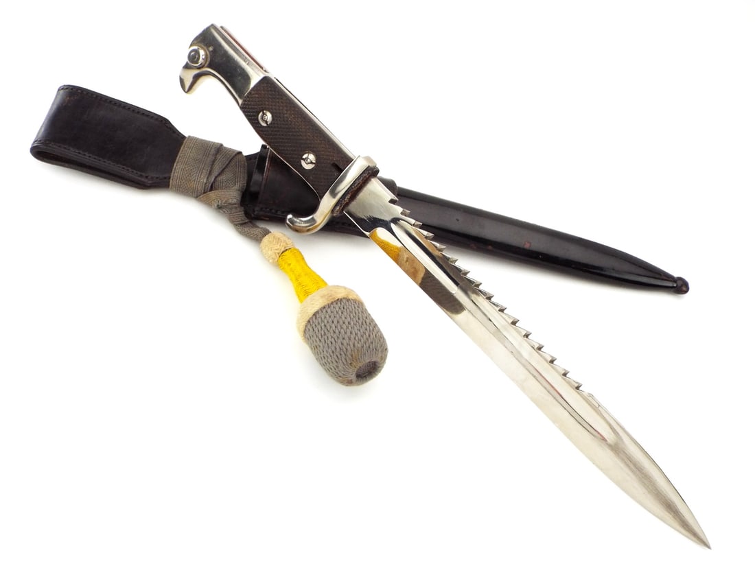 MINT German WWII Engineer Pioneer Sawback Blade Bayonet (1 of 12)