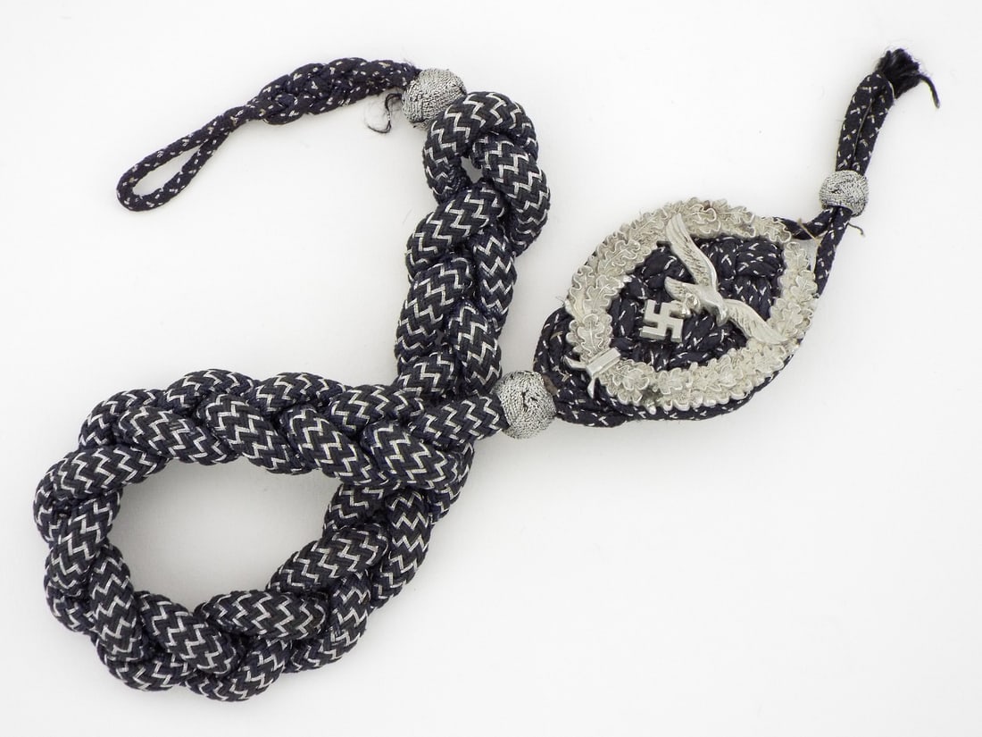 German WWII Shooting Lanyard of the Luftwaffe (1 of 8)
