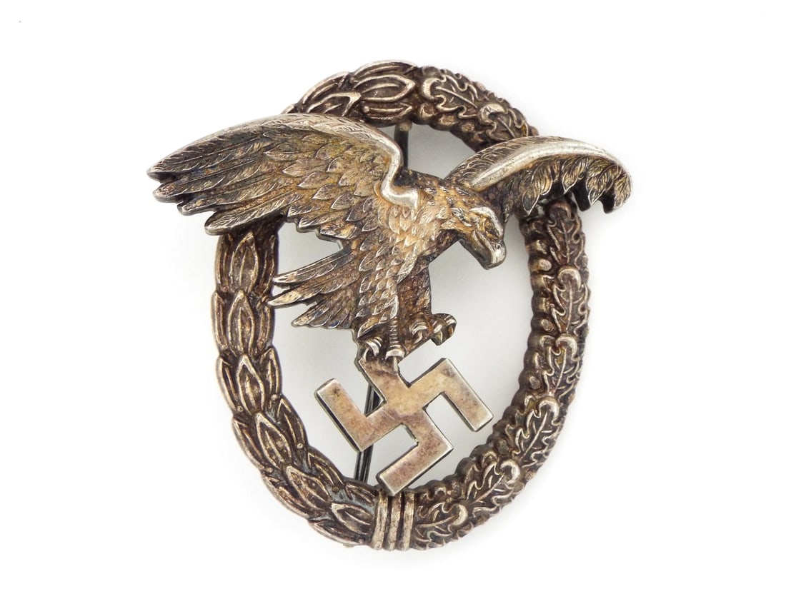 German WWII  Luftwaffe Observer Badge (1 of 4)
