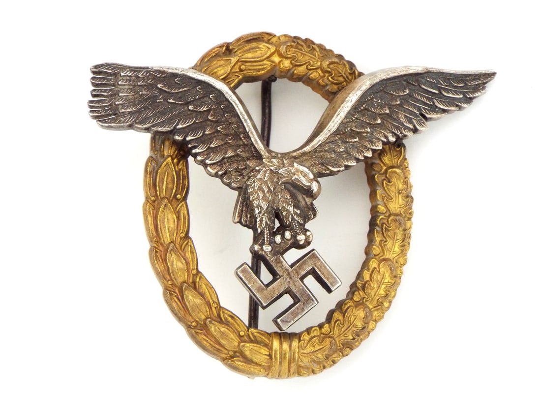 German WWII  Luftwaffe Observer Badge (1 of 4)