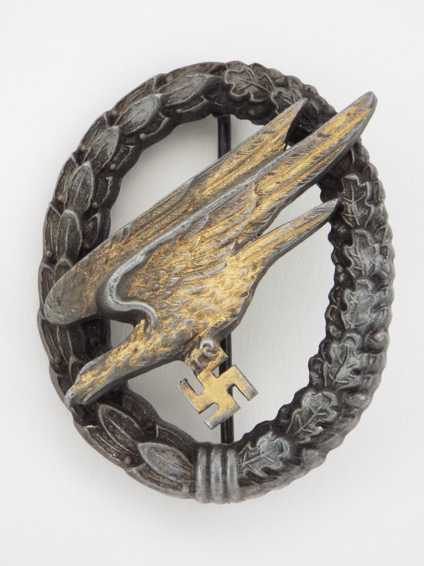 German WWII Luftwaffe Paratrooper Badge (1 of 4)