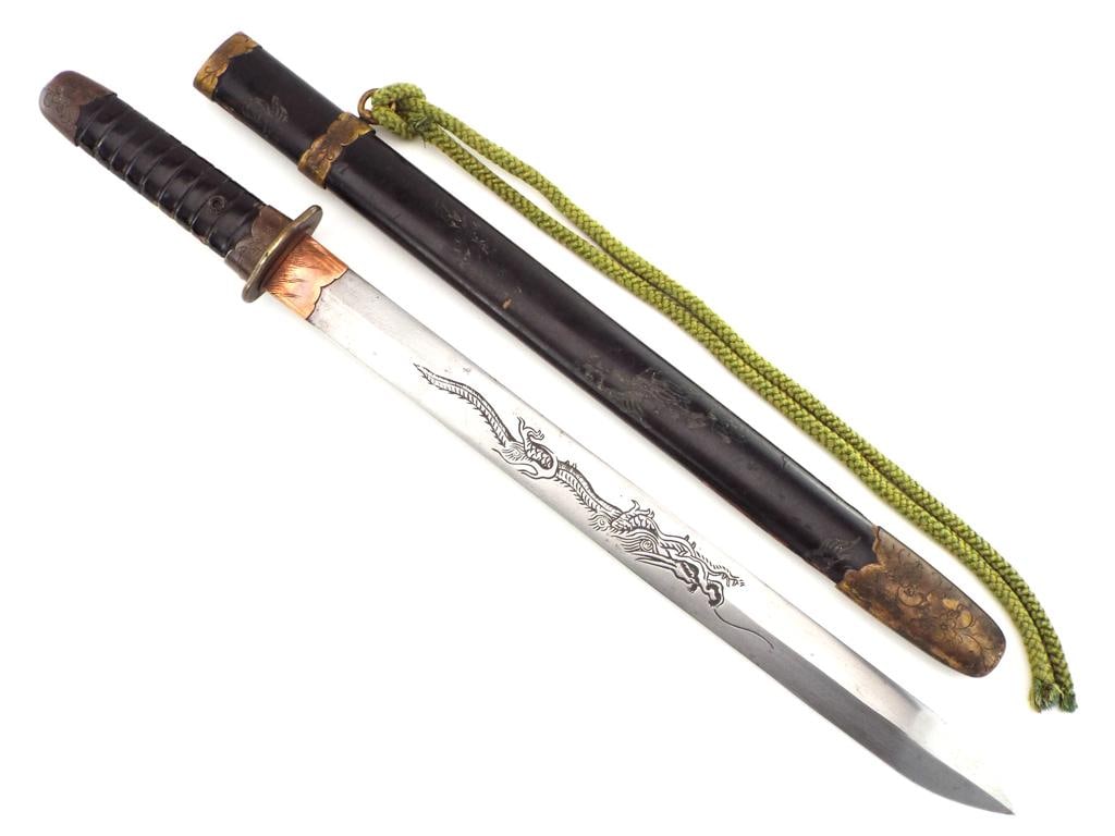 Japanese Samurai Double Edged KEN Tanto with Dragon Horimono (1 of 12)