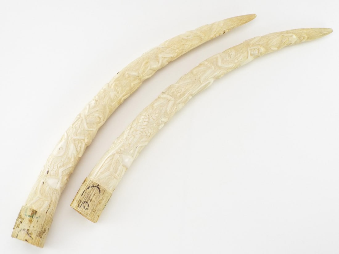 Pair of Very FINE Quality Large Antique African Carvings (1 of 20)