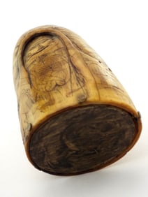 Unusual American Revolutionary War Period Scrimshaw Powder Horn
