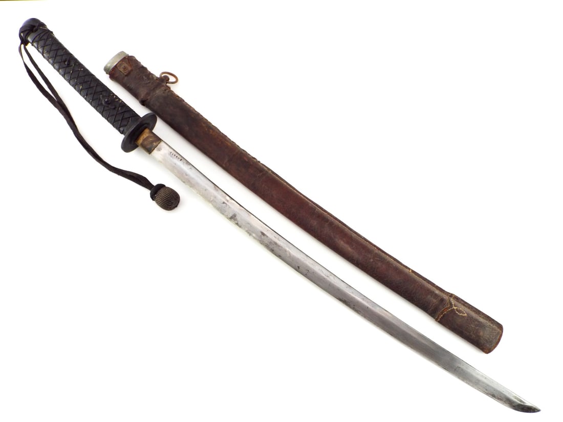 Japanese WWII  1944 Pattern  Army NCO Sword with Combat Cover And Late War  Knut (1 of 15)