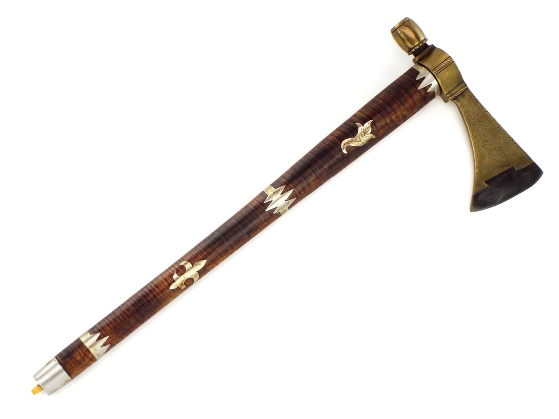 Rare And Fine American Indian Presentation Peace Pipe Tomahawk carved brass blade (1 of 12)