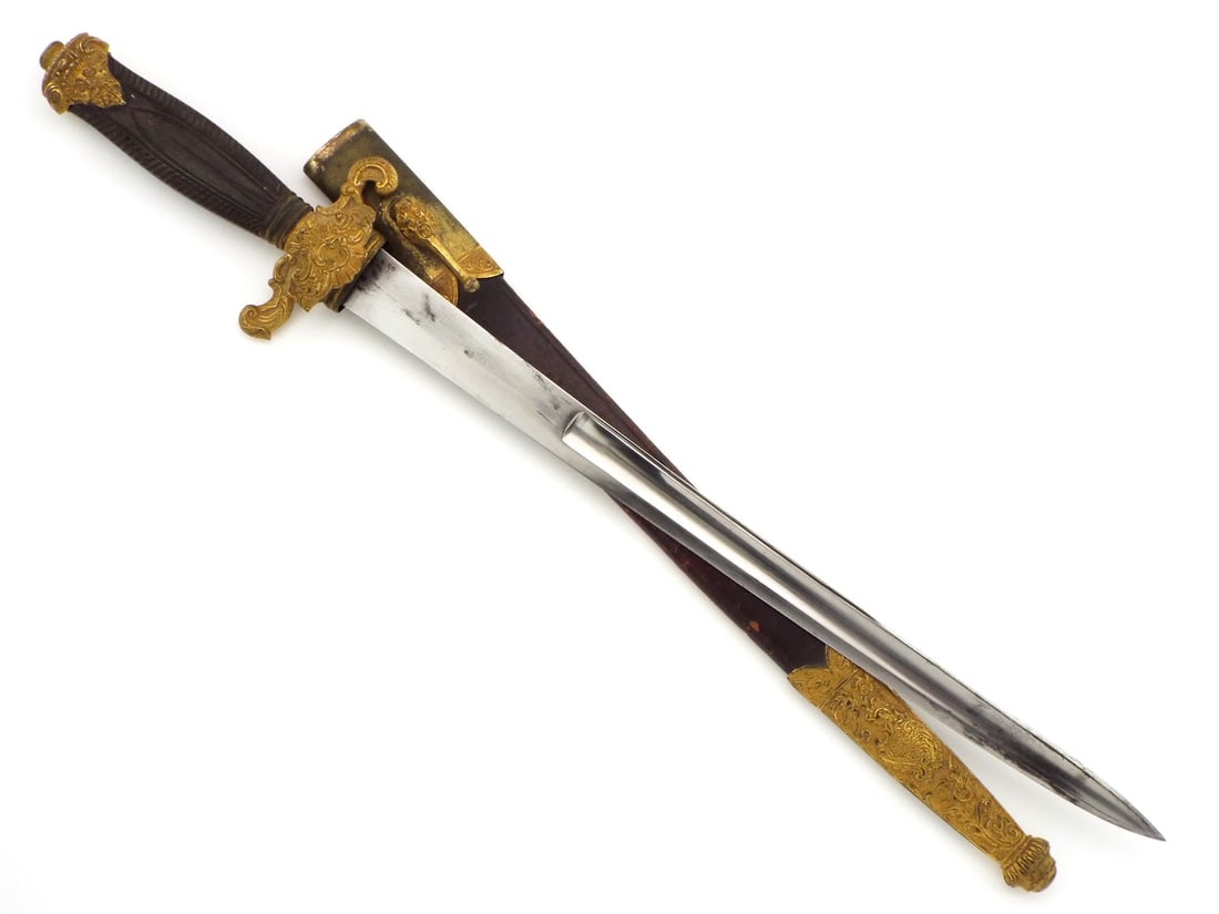 American Revolution era Officers CUTTOE Hunting Sword, Very Ornate Brass Mounts. (1 of 20)