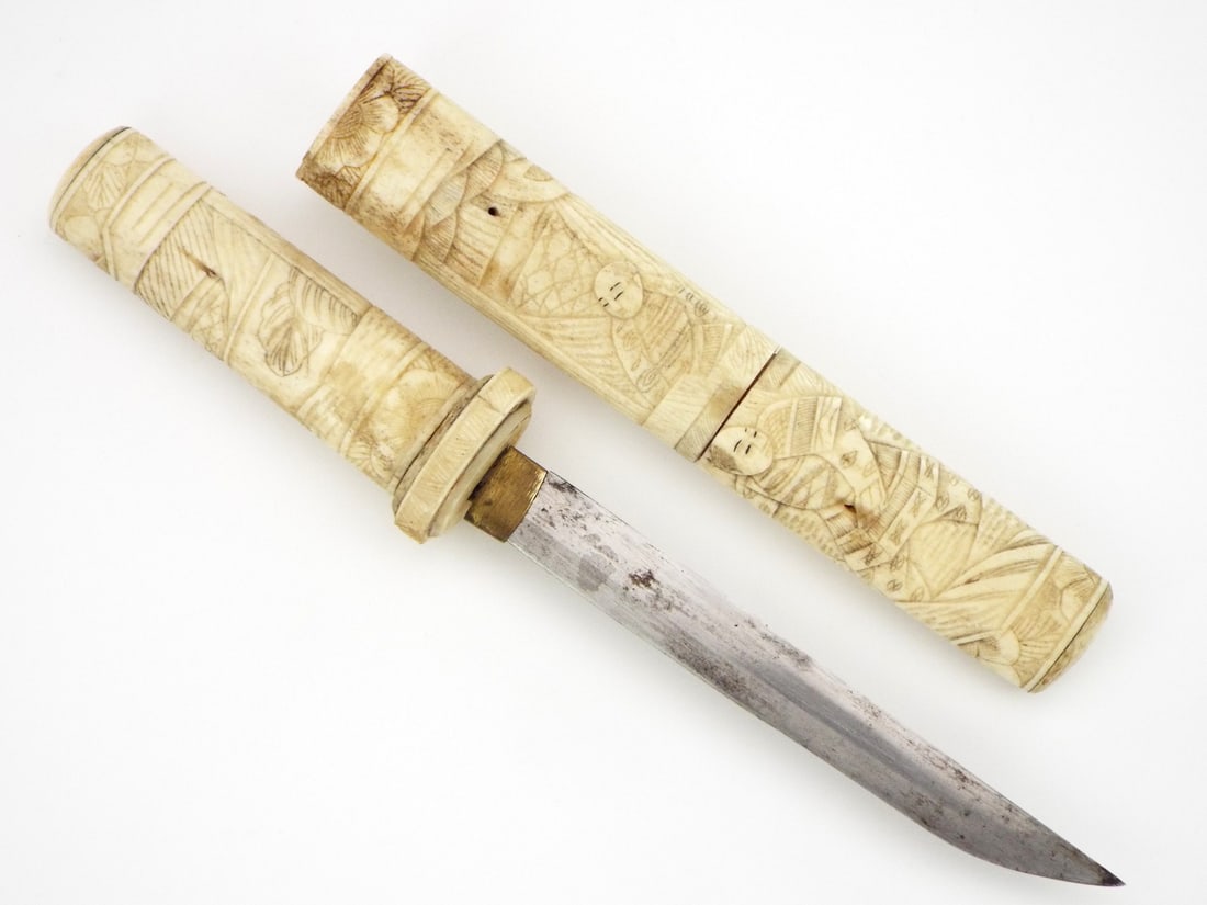 Japanese Meiji Period, Carved Bone Tanto Dagger: Japanese Meiji Period, Carved Bone Tanto Dagger. Full Length 12 Inches Blade Length 6 Inches