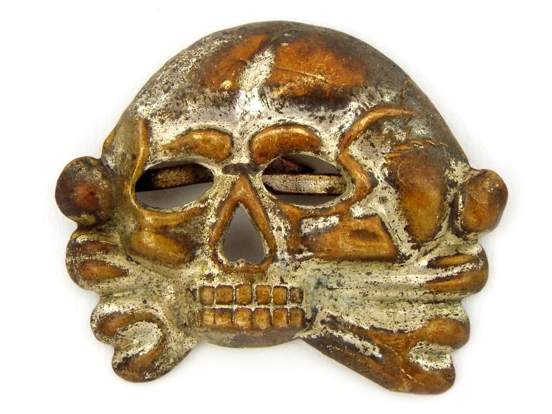 German WWII Early SS "Danziger" Style Cap Skull (1 of 8)