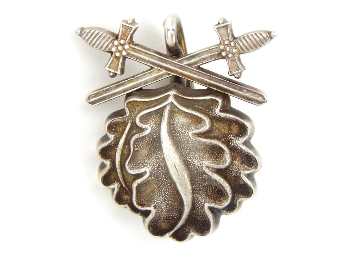 German post WWII 1957 Silver Oak leaf Cluster with Swords to the Knights Cross (1 of 4)