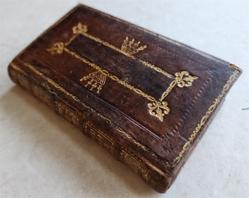 1722 DECORATIVE BINDING antique La veritable politique des personnes de qualite