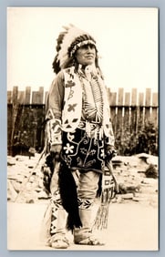 AMERICAN INDIAN CHIEF IN FULL DRESS ANTIQUE REAL PHOTO POSTCARD RPPC
