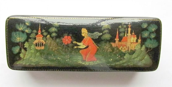 RUSSIAN PALEKH LACQUER BOX SCARLET FLOWER handpainted SIGNED vintage paper mache