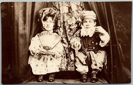 LILLIPUTIANS GOODWIN MIDGETS ANTIQUE REAL PHOTO POSTCARD RPPC