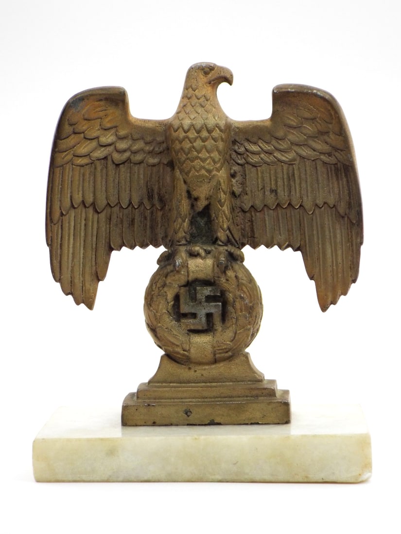Nuremberg Desk Eagle. (1 of 18)