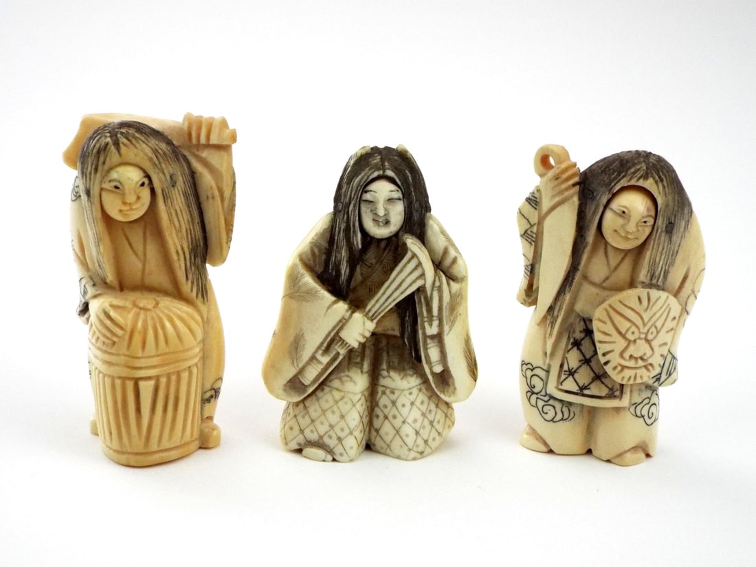 3 Antique VERY FINE Hand Carved Japanese Netsuke (1 of 12)