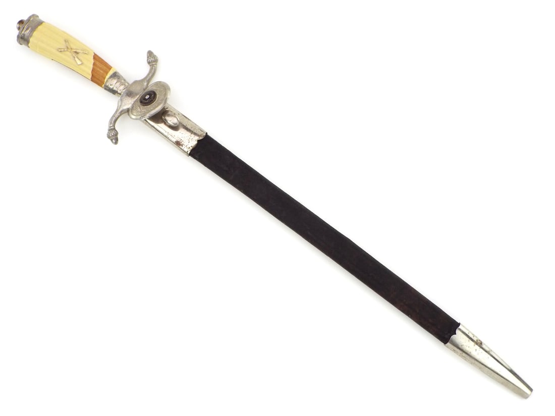 German WWII Rifle Association Cutlass EICKHORN SOLINGEN.: German WWII Rifle Association Cutlass EICKHORN SOLINGEN.. Full Length 21.5 Inches Blade Length 15 Inches
