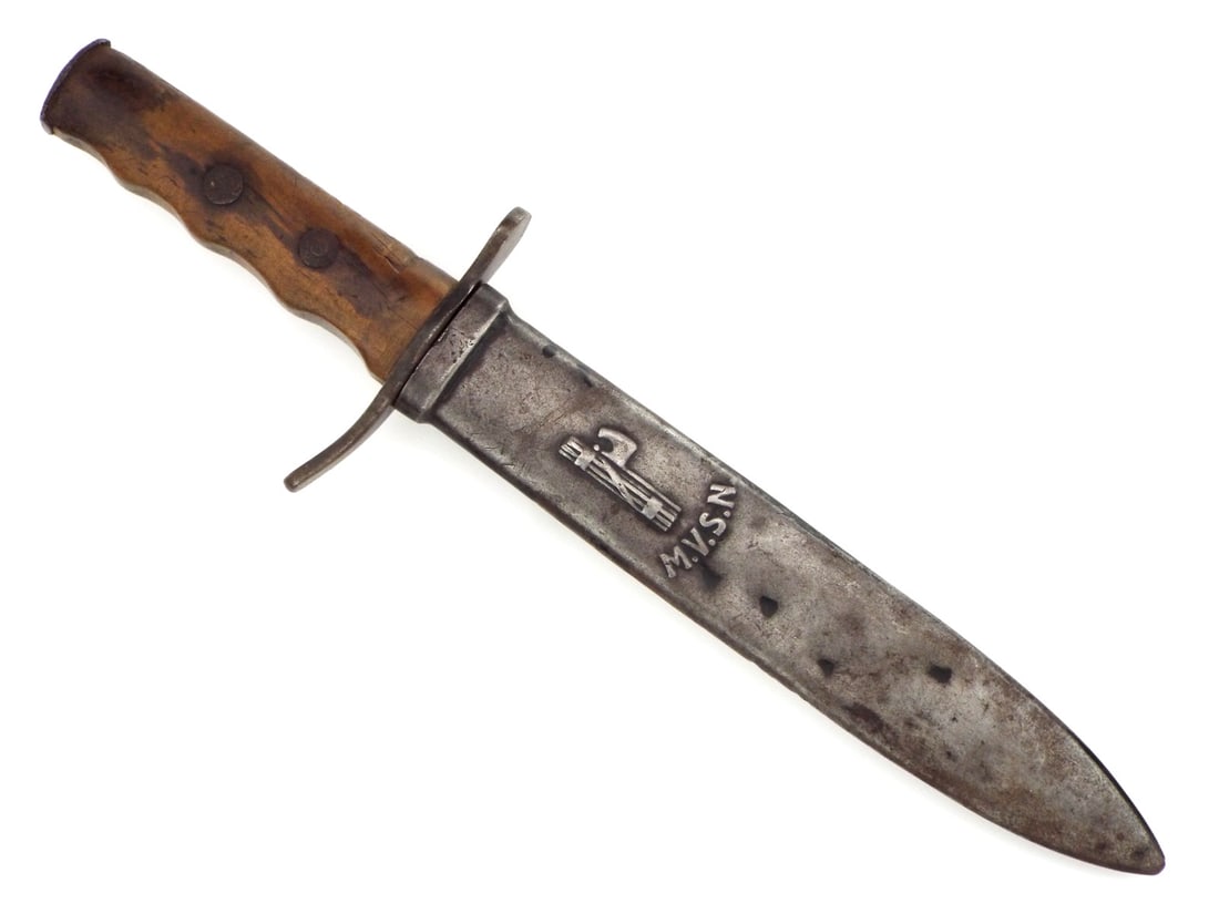 Italian WWII MVSN Fighting Knife (1 of 19)