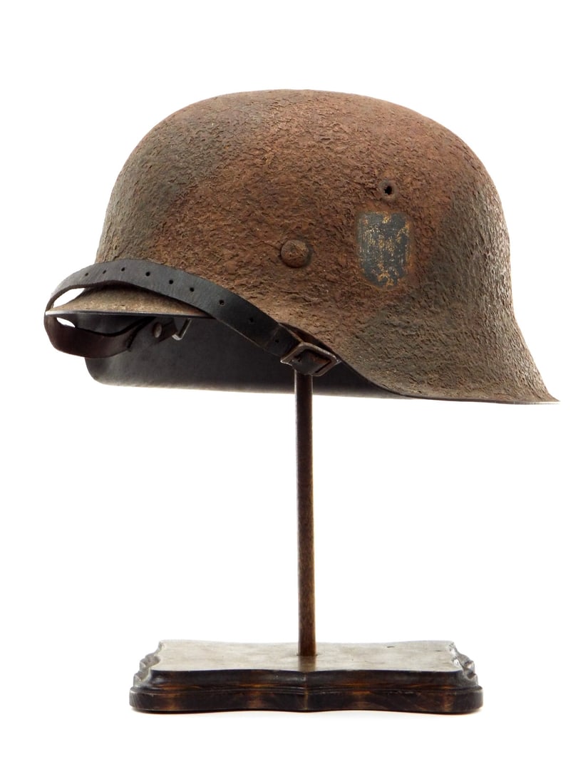 VERY RARE M40 German SD Textured Zimmerit Type Camouflage Named Helmet (1 of 15)
