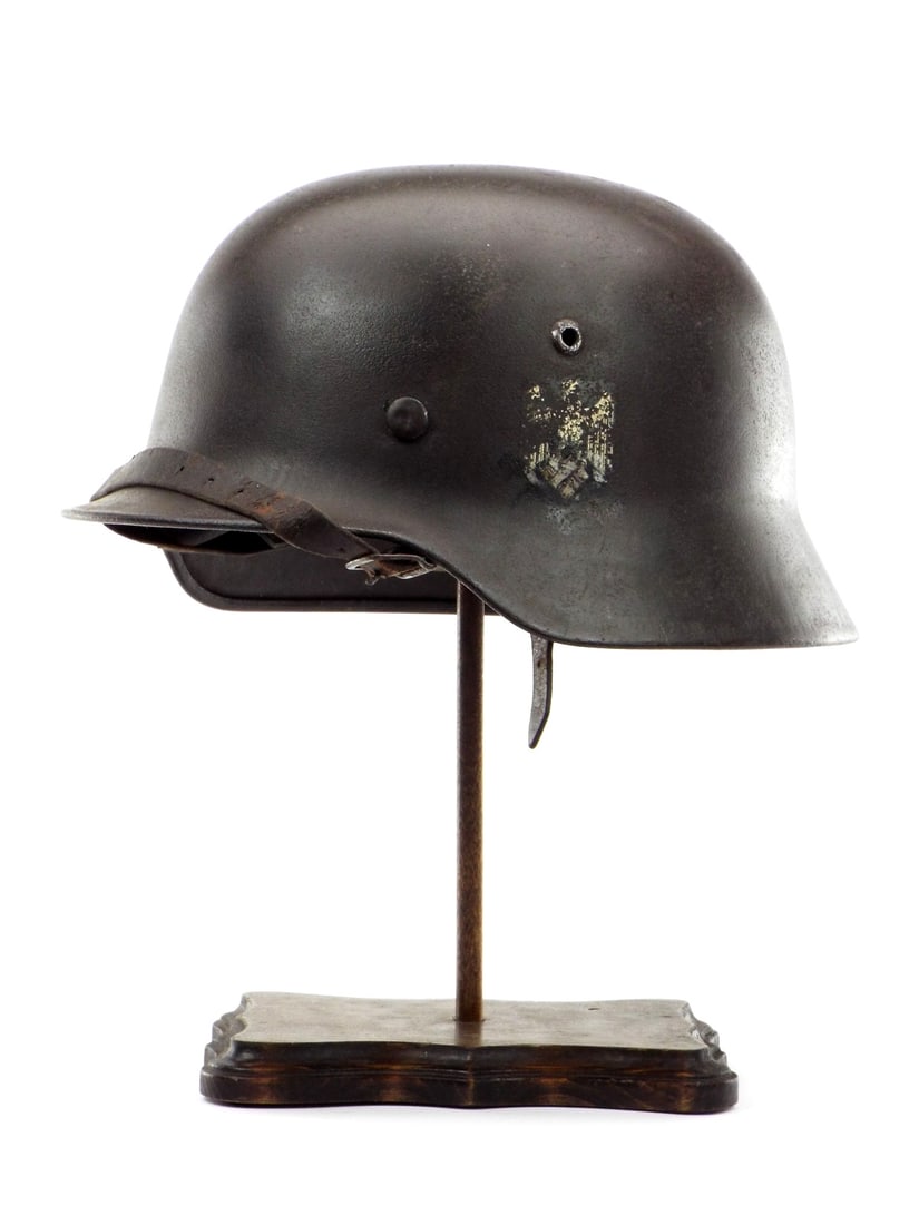 German WWII Army M40 Single Decal Helmet (1 of 16)