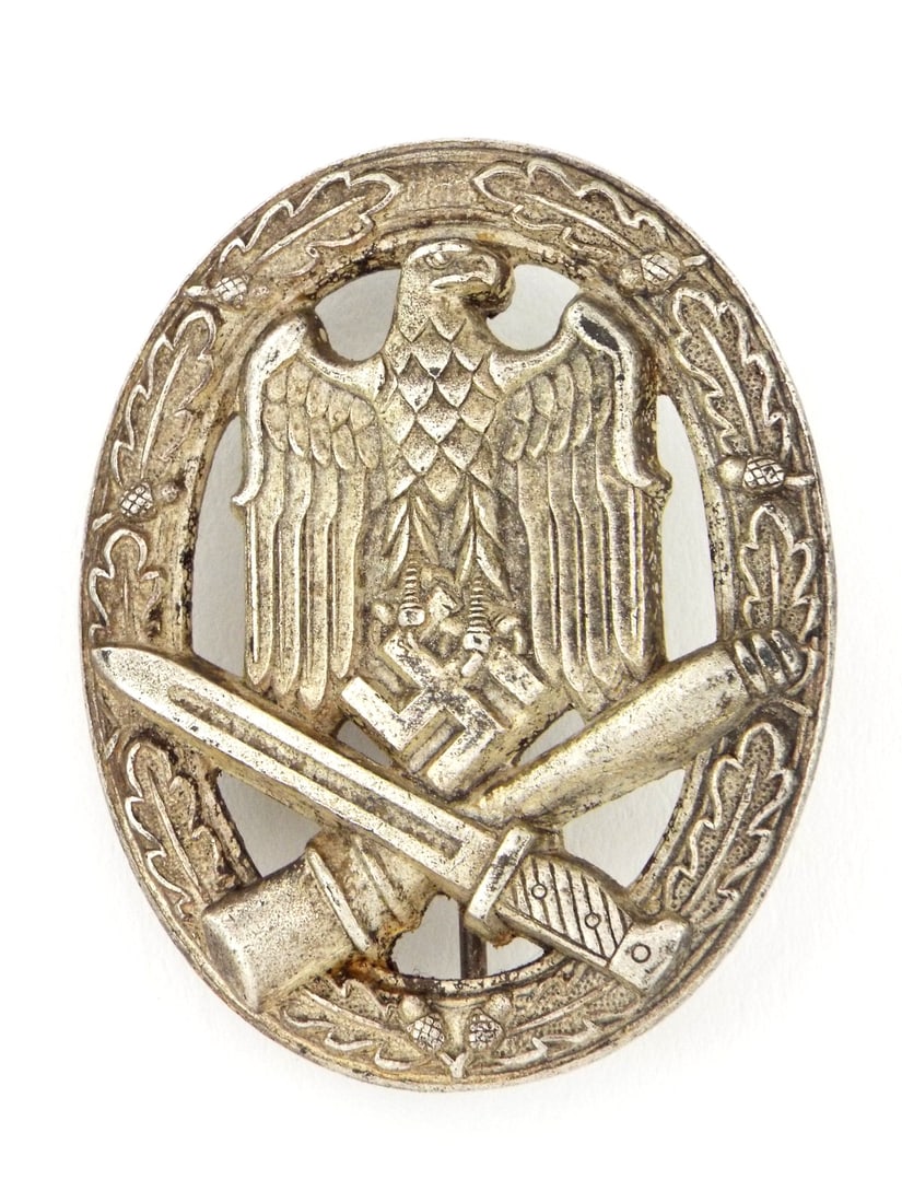 German WWII General Assault Badge (1 of 6)