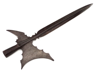 Halberd top with etched decorations