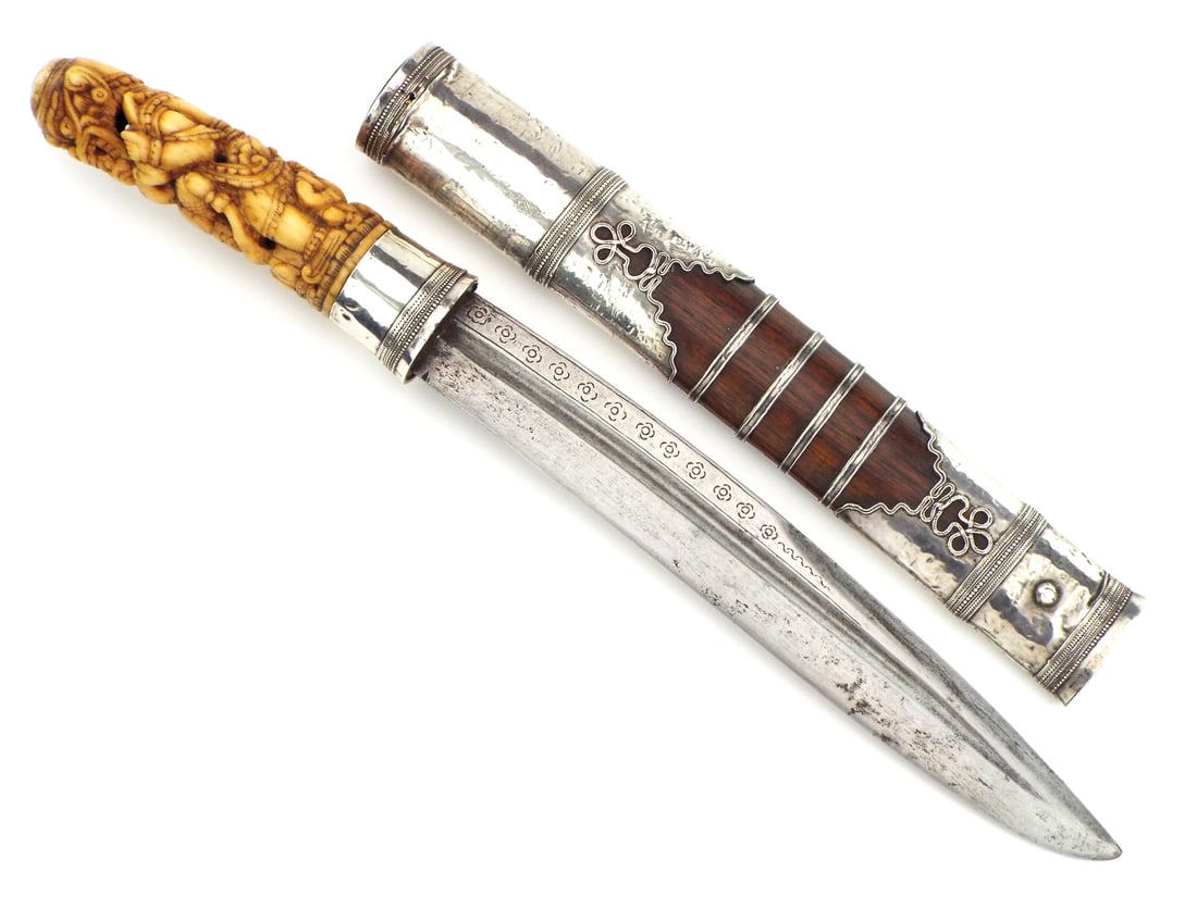 Exquisite 18th Century Burmese Silver DHA Dagger (1 of 20)