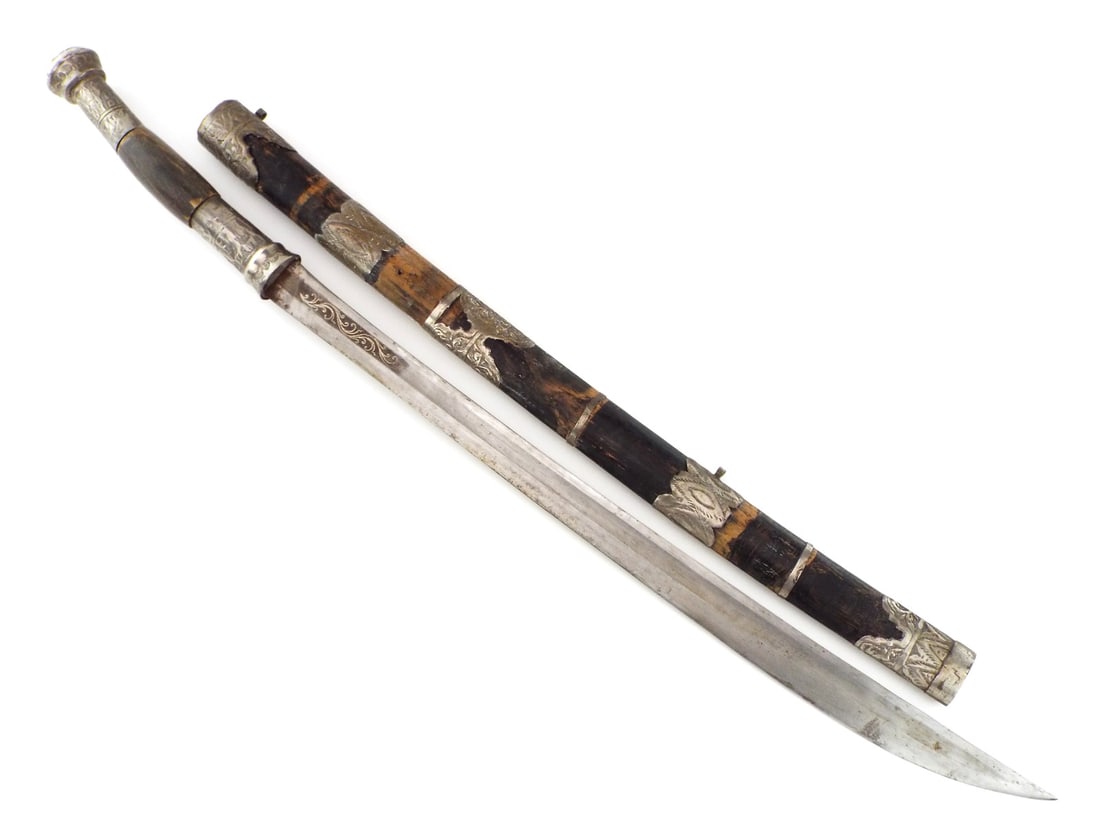 Antique Burmese Indonesian DHA Sword in Silver Mounts (1 of 12)