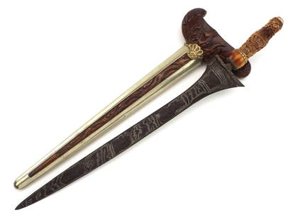 Antique Asian Indonesian KRIS Dagger FINE Grip Damascus Blade: Antique Asian Indonesian KRIS Dagger FINE Grip Damascus Blade Full Length 18 Inches Blade Length 14 Inches