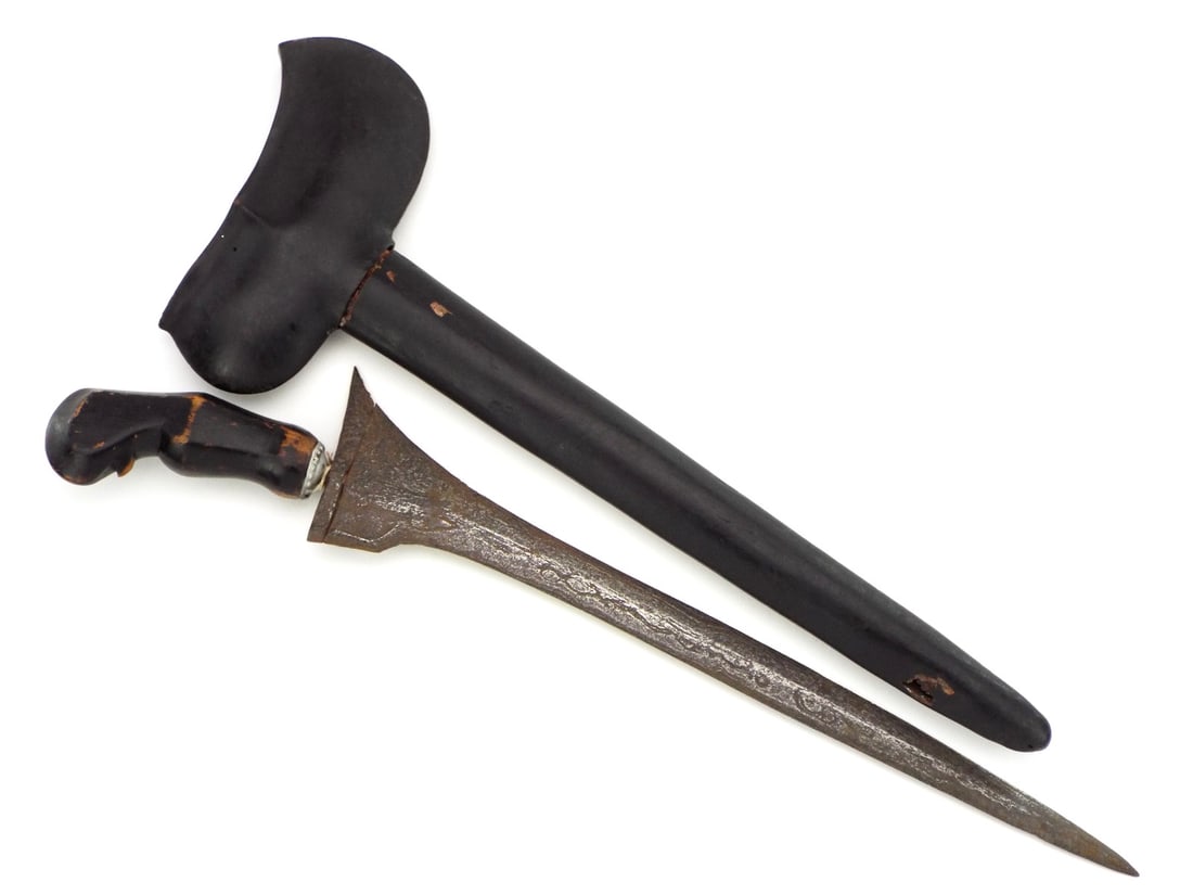 Asian Indonesian Malaysian Damascus KRIS Dagger, Carved Wood Handle. (1 of 5)