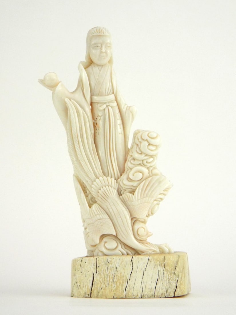 Antique Chinese Carved FINE Figure Of A Standing Deity (1 of 11)