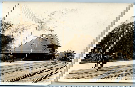 FARGO N.DAKOTA RAILROAD STATION RAILWAY DEPOT ANTIQUE REAL PHOTO POSTCARD RPPC