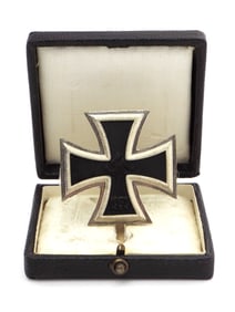 German WWII Iron Cross First Class 1939 in Original Case