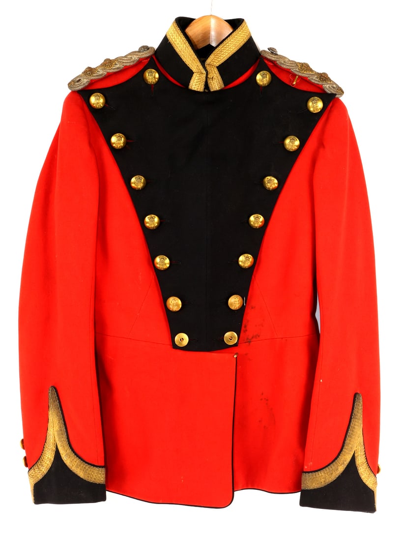 16th Queen's Lancers Officers Maternity Tunic: Outstanding Victorian Officers Queens 16th Lancers in excellent condition. Nice brocade and bullion shoulderboards along with trim on collar and cuffs. Overall outstanding in every way!!
