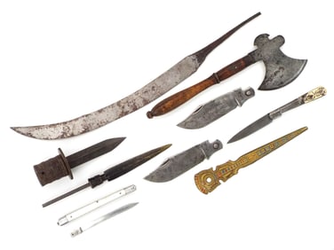 Lot of Edged Weapons