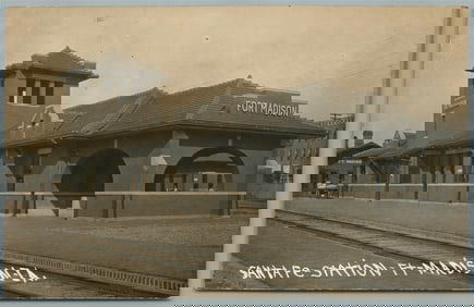 FORT MADISON IA RAILROAD STATION RAILWAY DEPOT ANTIQUE REAL PHOTO POSTCARD RPPC