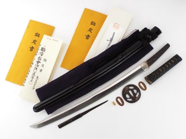 Both Blade and Mounts PAPERED Edo Period Wakizashi AIZU JU TAMENAO