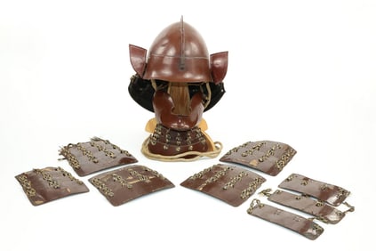 Japanese Samurai Edo Period  Kabuto Helmet  Hanbo - Thigh Guards - Shoulder Plates