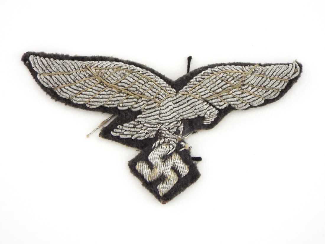 German WWII Luftwaffe Officers Bullion Breast Eagle: German WWII Luftwaffe Officers Bullion Breast Eagle