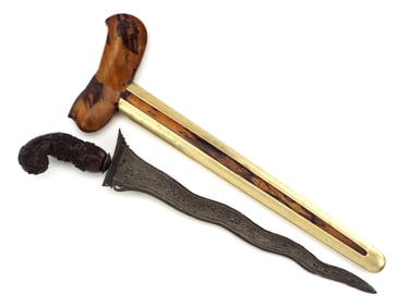 Antique Asian Indonesian Malaysian KRIS Dagger with Damascus Steel Blade.