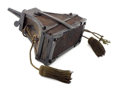 16-17th C. German Musketeers Matchlock Powder Flask