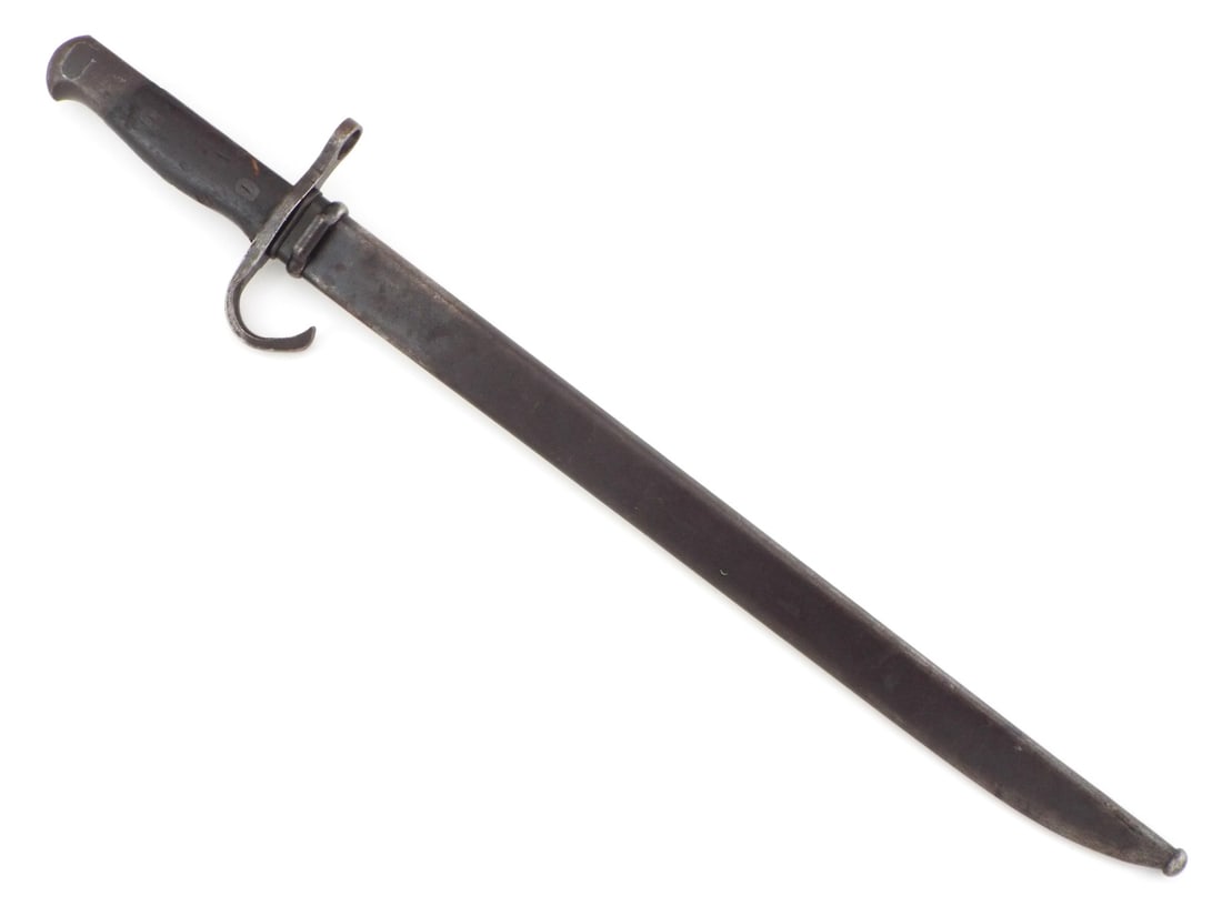 Japanese WWII Arisaka Battle Bayonet with Arsenal Markings: Japanese WWII Arisaka Battle Bayonet with Arsenal Markings. Full Length 20.5 Inches Blade Length 15.5 Inches