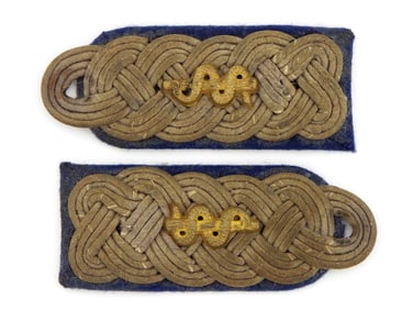 German WWII Army Medical Major’s Shoulder Board.