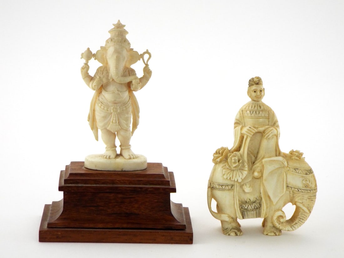 19th Century Indian FINE Bone Carved Figures: 19th Century Indian FINE Bone Carved Figures Full Length 4.5 Inches