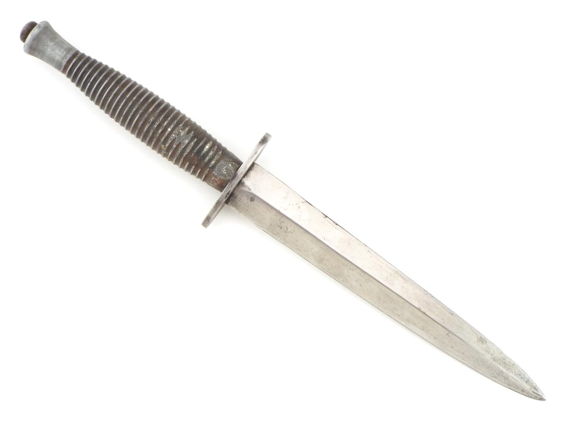 British WWII Fairbairn Sykes Fighting Knife (1 of 8)
