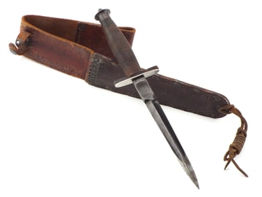 American WWII US V42 Special Service Forces FSSF Fighting Stiletto Knife with Sheath. The Black