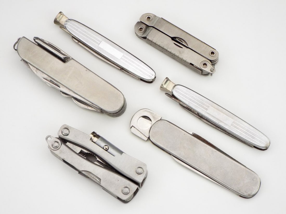 Lot of 6 Utility Knives and Cigar Cutters: Lot of 6 Utility Knives and Cigar Cutters